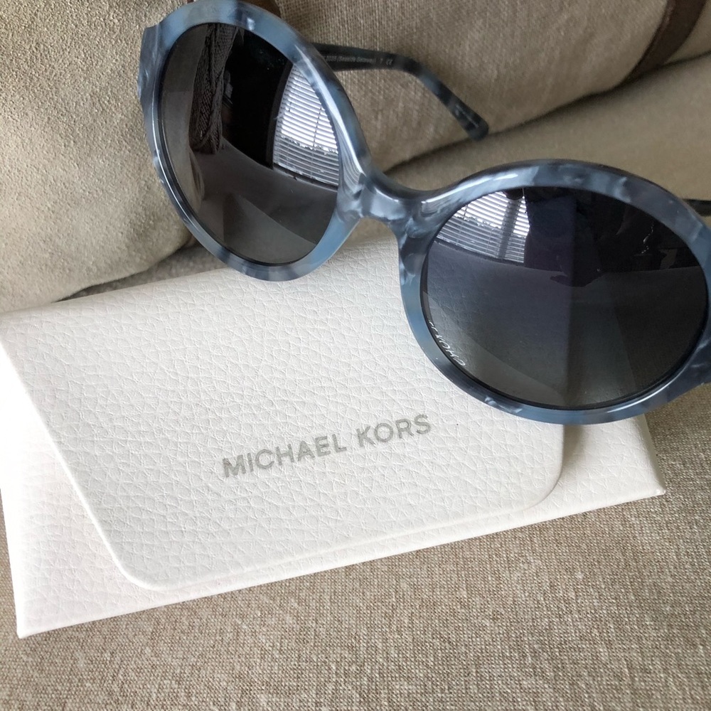 Michael Kors Sunglasses & Michael Kors case